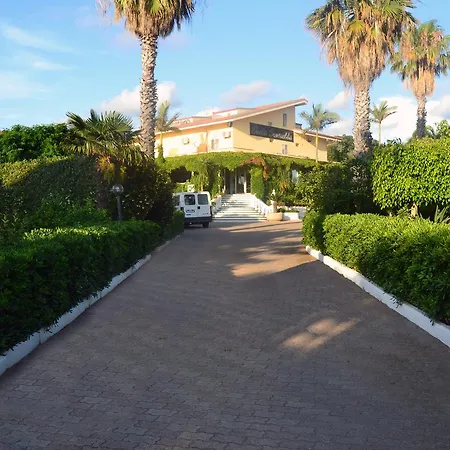 Hotel Club Costa Smeralda 3*