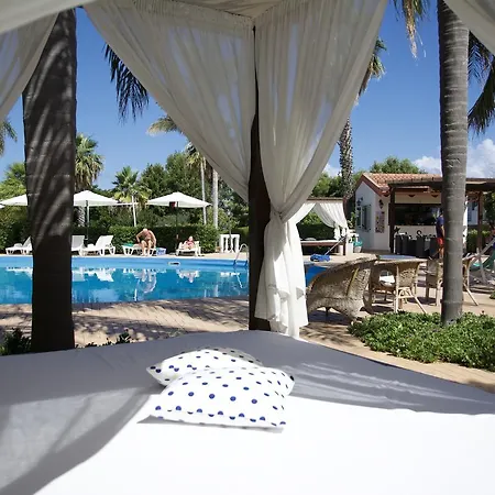 Club Costa Smeralda Szálloda 3*