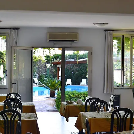 Club Costa Smeralda 3* Capo Vaticano