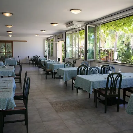 Club Costa Smeralda 3* Capo Vaticano